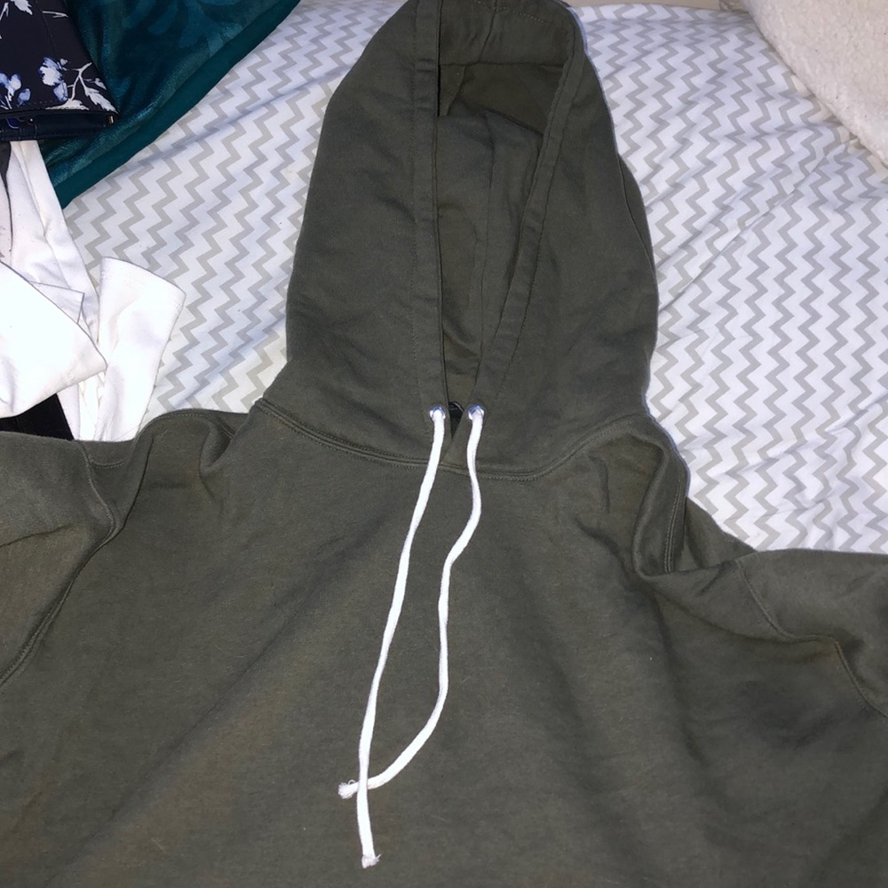 Cropped hoodie